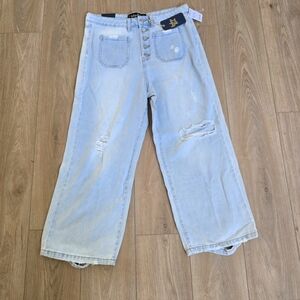 Indigo Blue Light Wash Cropped Jeans Juniors 13 NWT